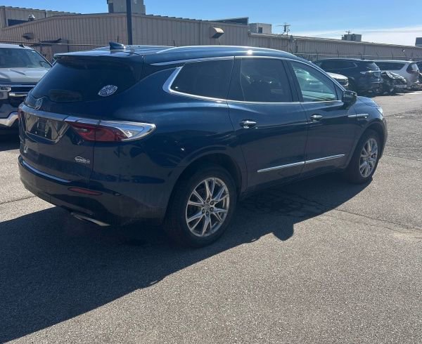 Used 2023 Buick Enclave Essence w/ Experience Buick Package image 3