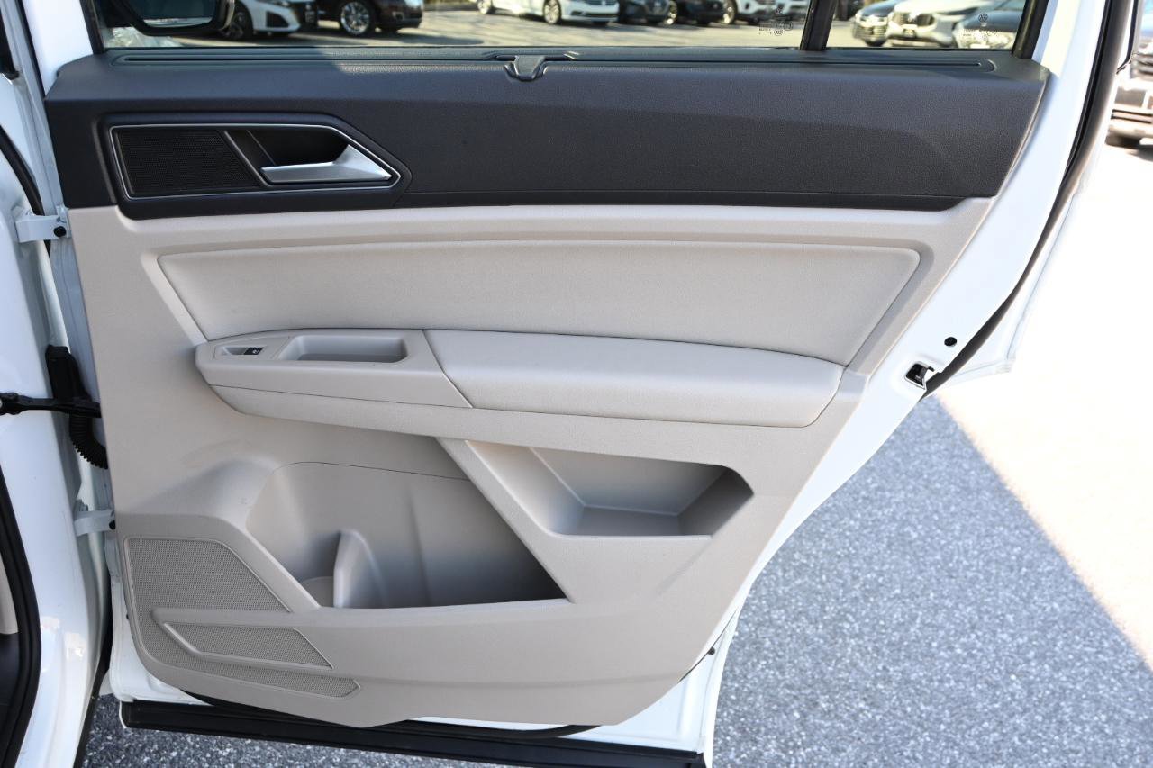 Used 2019 Volkswagen Atlas SEL R-Line image 34