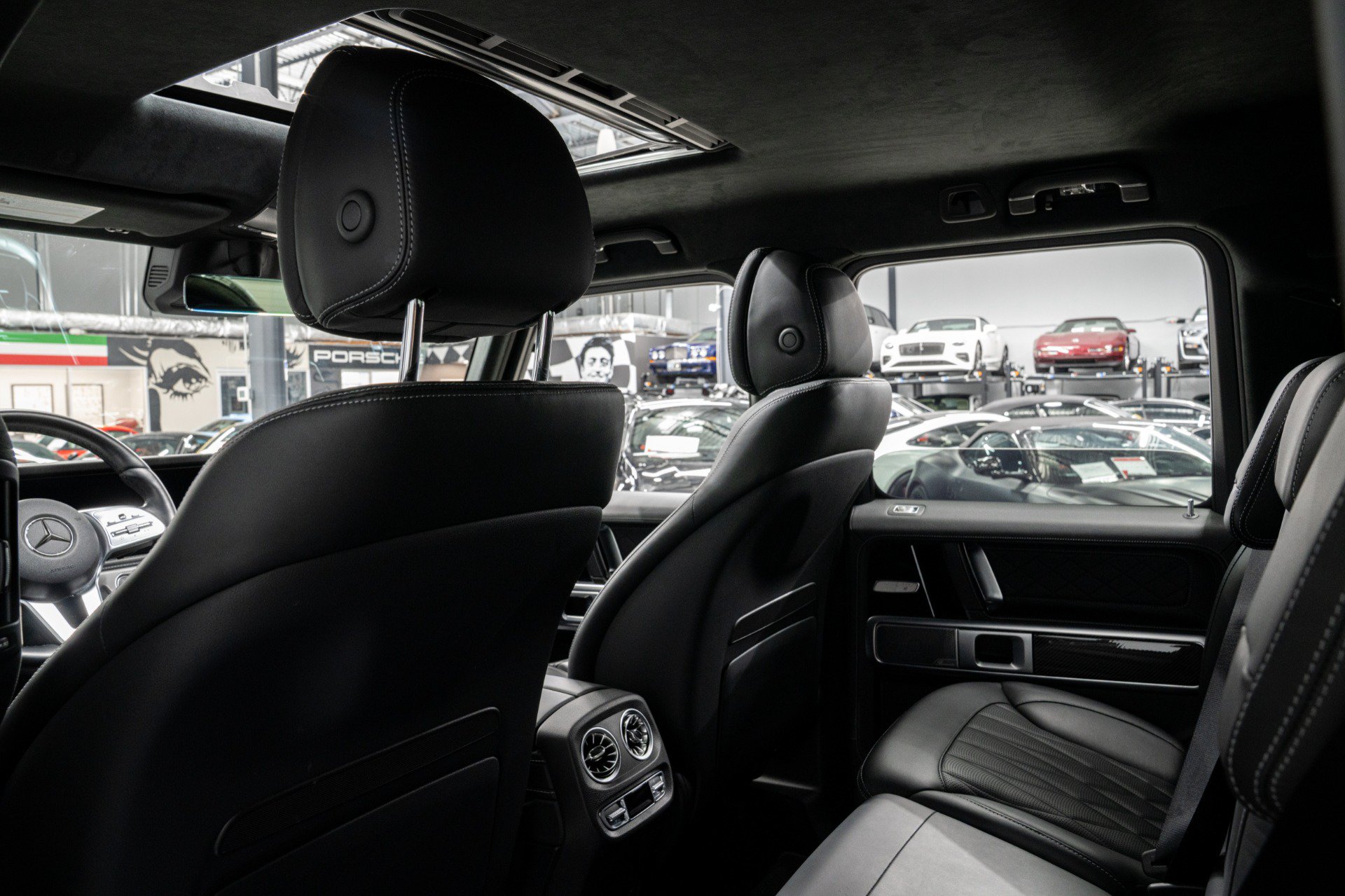 Used 2022 Mercedes-Benz G 550 image 27