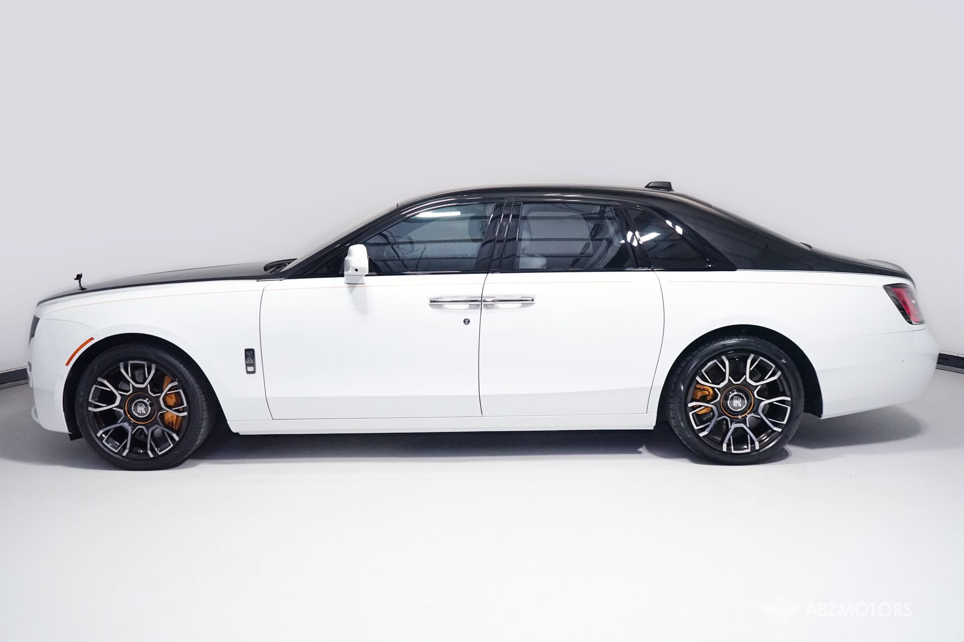 Used 2023 Rolls-Royce Ghost Black Badge w/ Black Badge Ghost Package AWD/4WD image 5