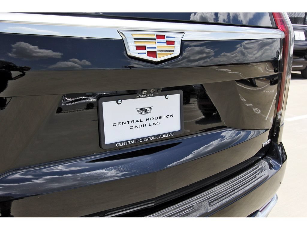 Used 2021 Cadillac Escalade Premium Luxury w/ Driver Assist Tech Package AWD/4WD image 27