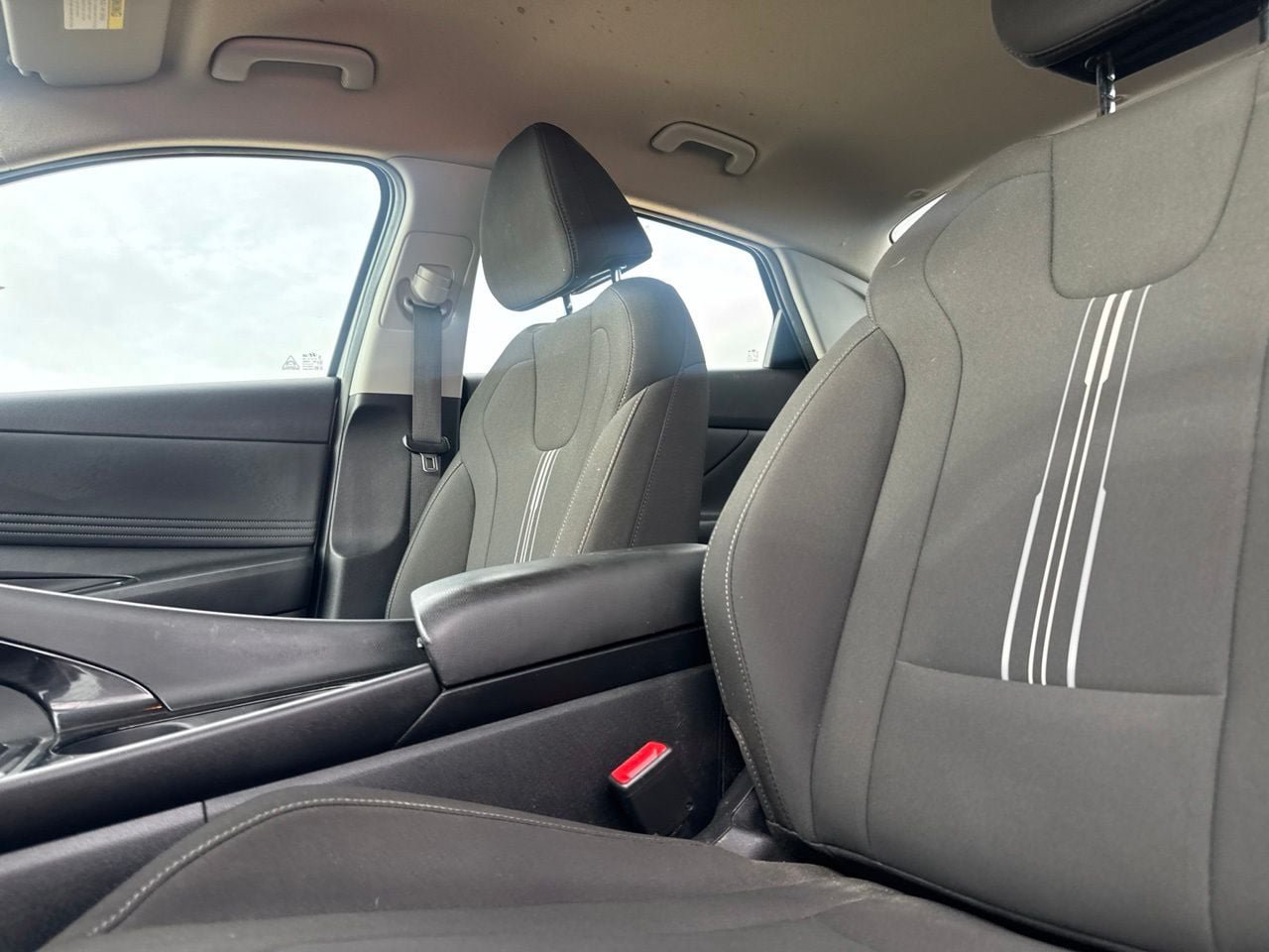 Used 2023 Hyundai Elantra SEL w/ Convenience Package FWD image 37