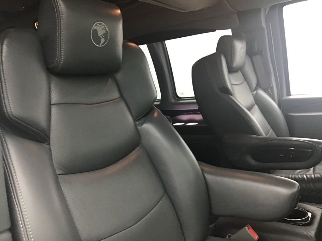 Used 2020 GMC Savana 2500 Extended w/ Enhanced Convenience Package image 41
