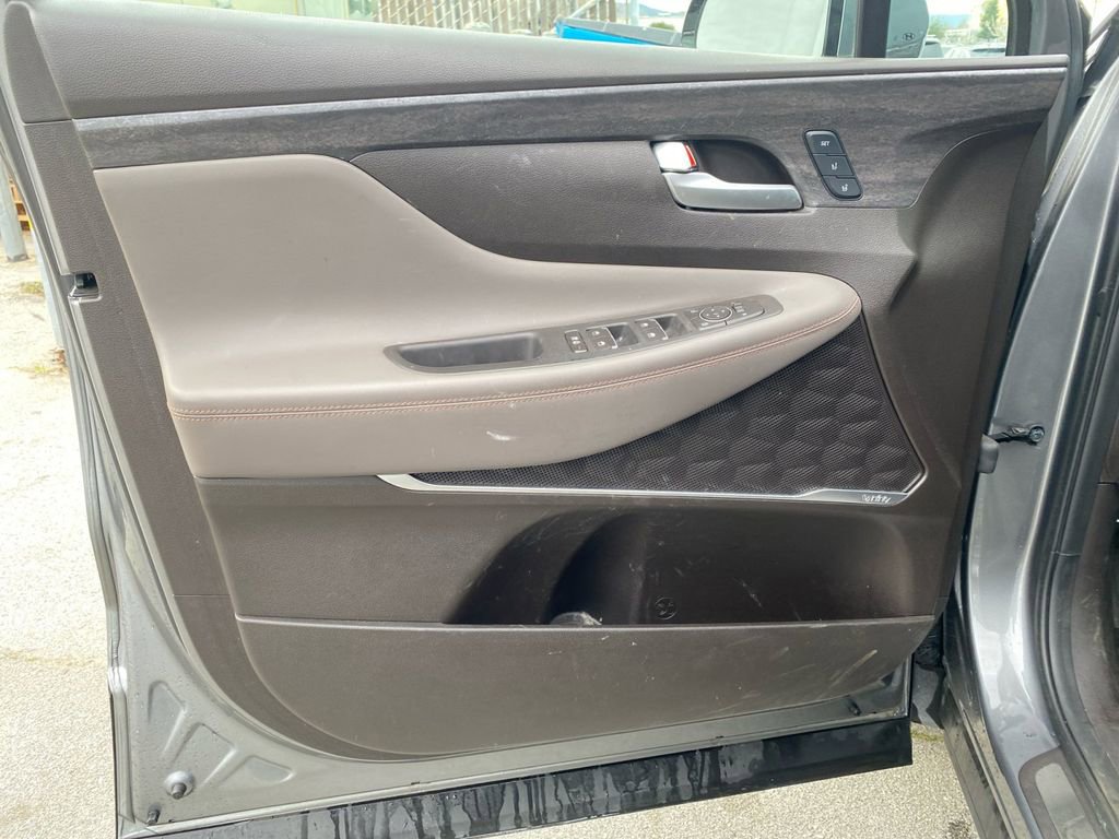 Used 2019 Hyundai Santa Fe FWD image 11