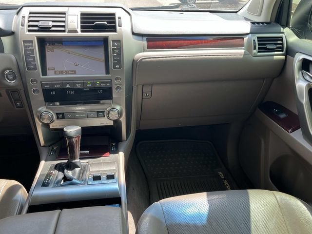 Used 2017 Lexus GX 460 AWD/4WD image 14