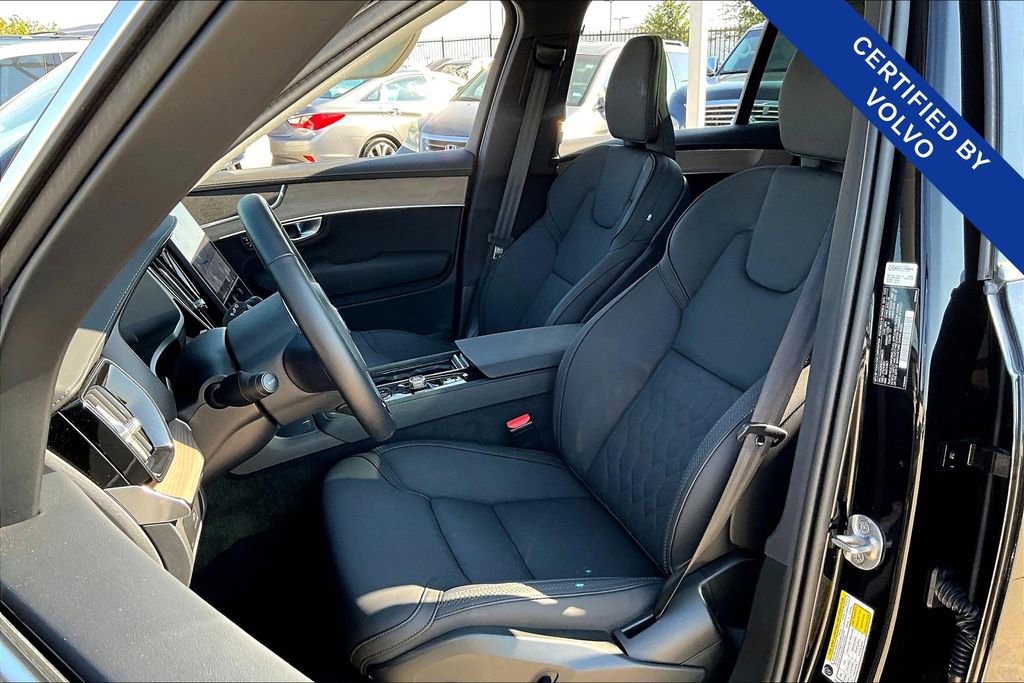 Certified 2025 Volvo XC90 B6 Plus image 33