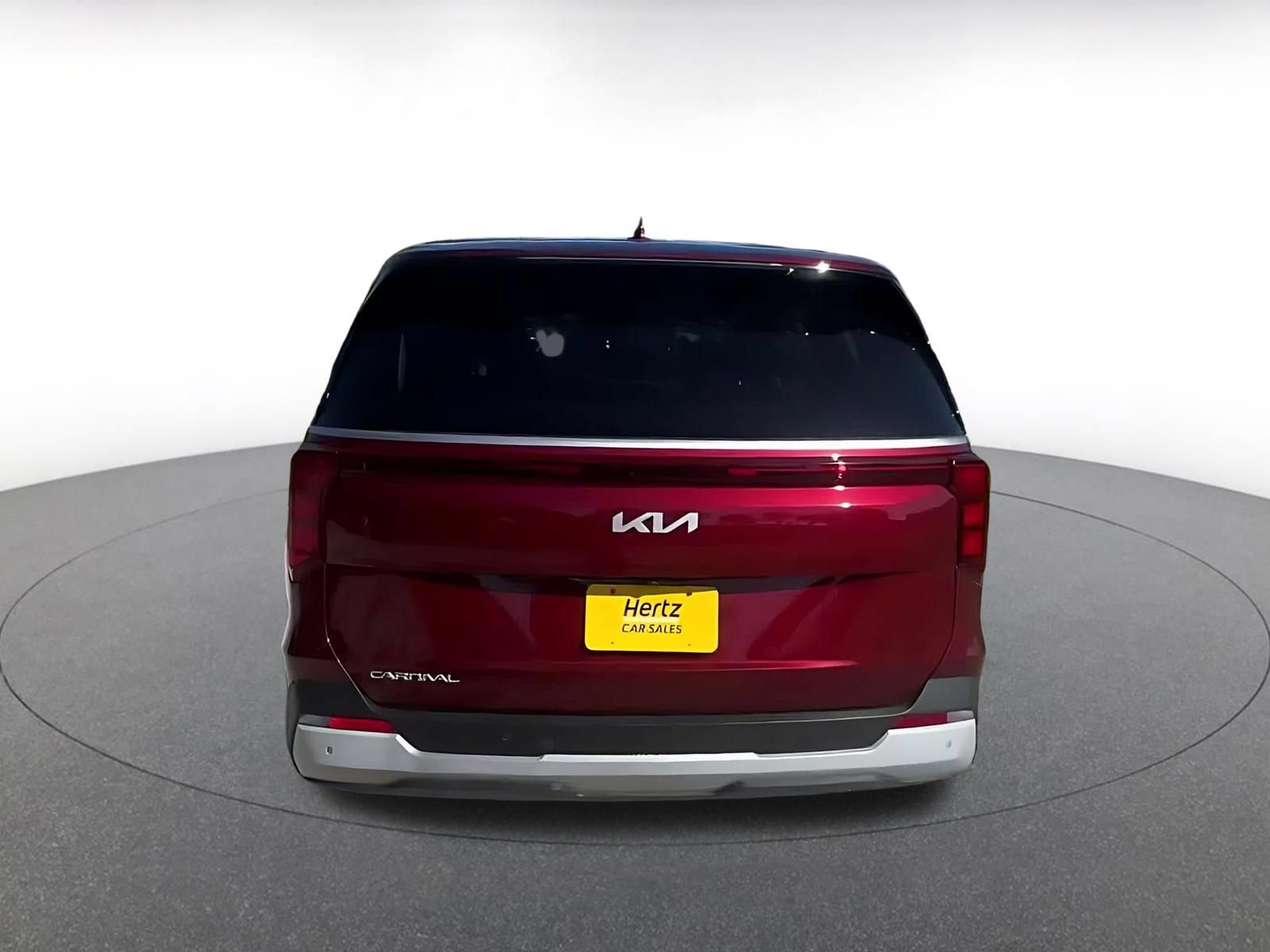 Used 2026 Kia Carnival FWD image 12