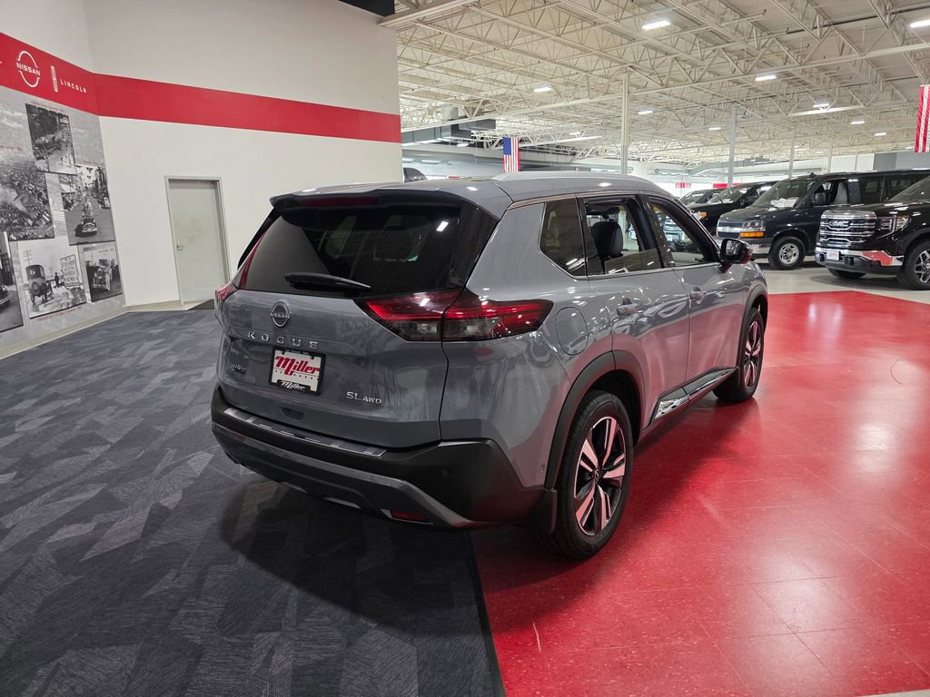 Used 2023 Nissan Rogue SL w/ SL Premium Package AWD/4WD image 5