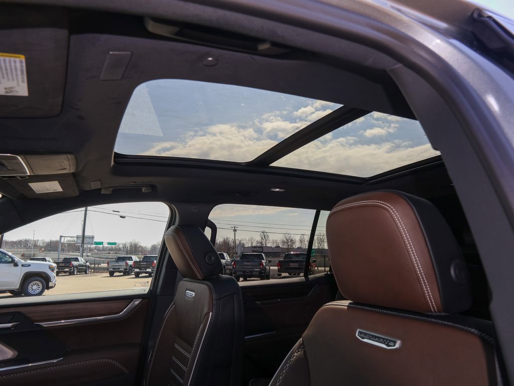 New 2026 GMC Acadia Denali Ultimate w/ LPO, Floor Liner Package image 11