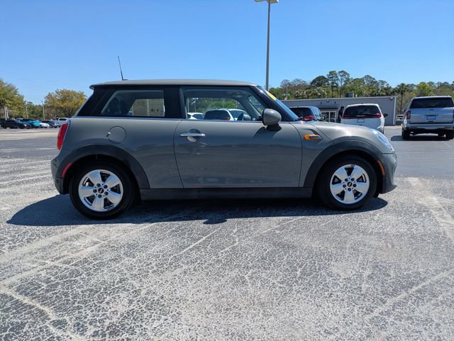 Used 2019 MINI Cooper 2-Door Hardtop FWD image 3