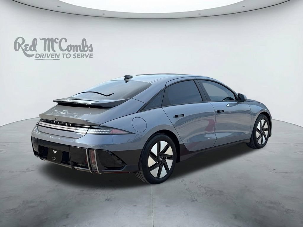 Used 2025 Hyundai Ioniq 6 SE RWD image 5