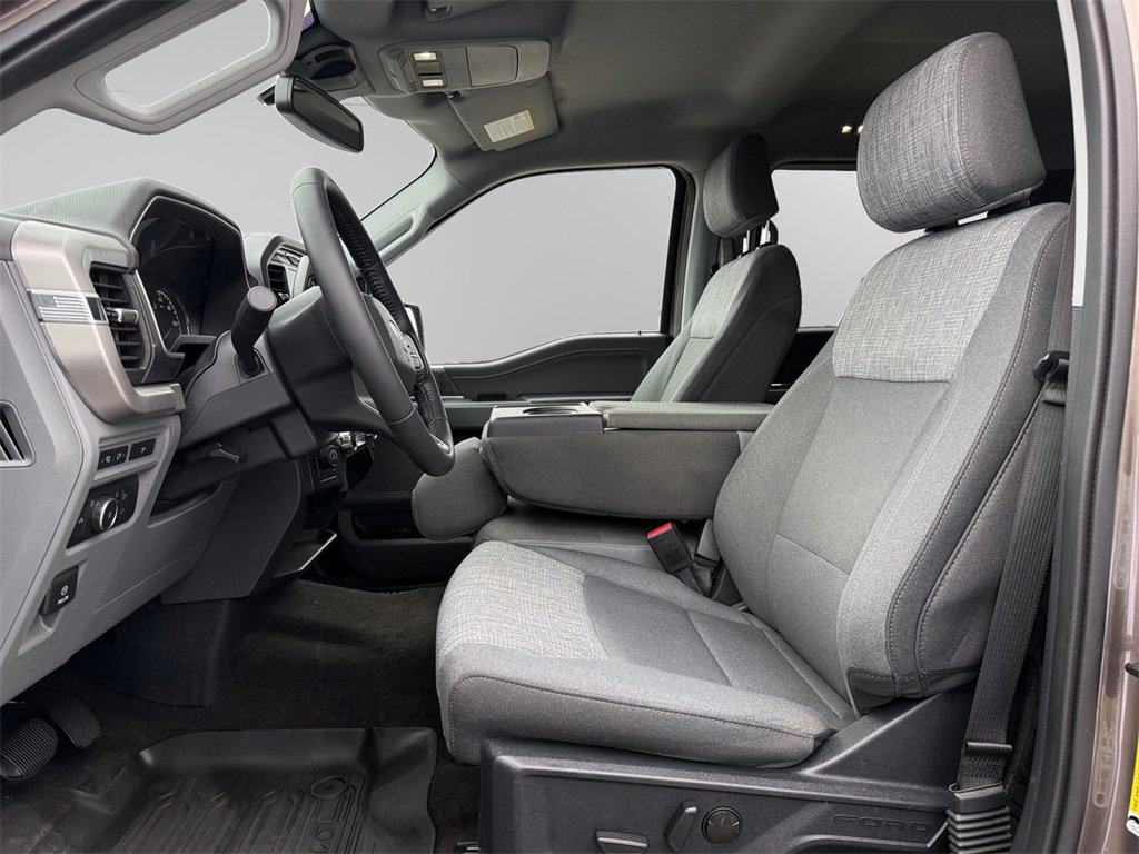 Certified 2022 Ford F150 XLT w/ Equipment Group 302A High image 9