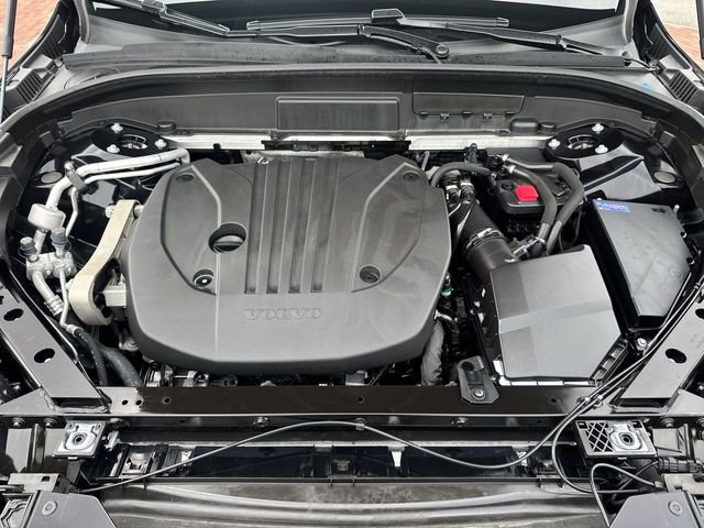 Used 2024 Volvo XC60 B5 Core w/ Protection Package Premier image 29