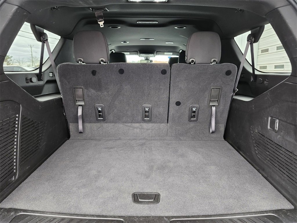 Used 2021 Chevrolet Suburban LS image 28