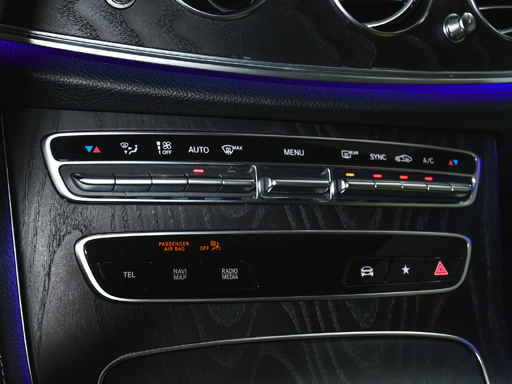 Used 2021 Mercedes-Benz E 350 4MATIC Sedan image 40
