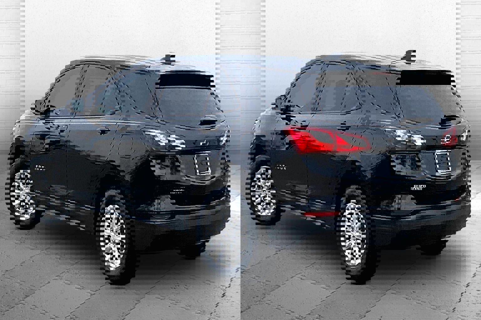 Used 2021 Chevrolet Equinox LS w/ LS Convenience Package image 10