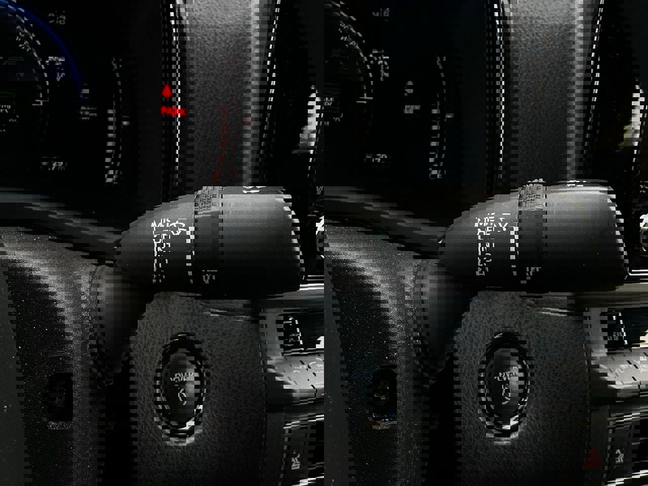 Used 2025 Toyota Camry SE image 36