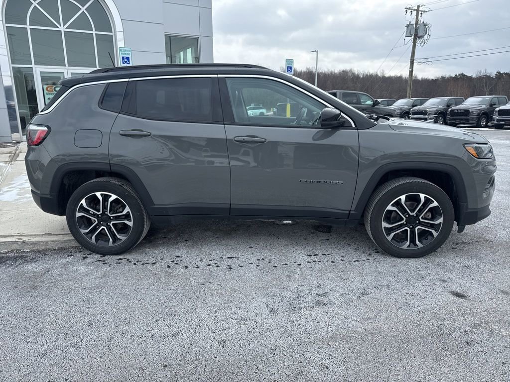 Used 2022 Jeep Compass Limited image 8