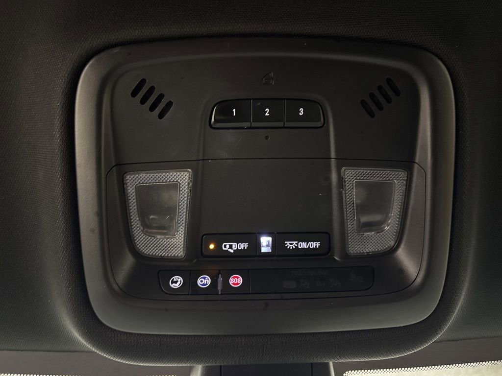 Used 2023 Chevrolet Traverse LT w/ Rear Camera Mirror Package AWD/4WD image 26