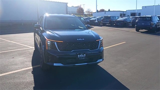 New 2026 Kia Sorento S image 6