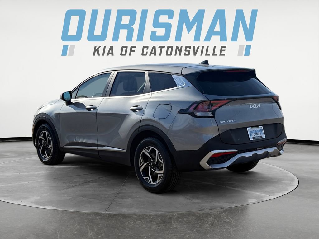 Used 2024 Kia Sportage LX image 4