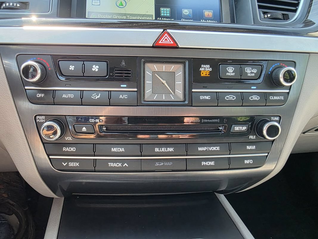 Used 2017 Genesis G80 3.8 AWD/4WD image 23