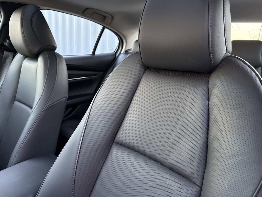 Certified 2025 MAZDA MAZDA3 2.5 Turbo Sedan w/Premium Plus image 26