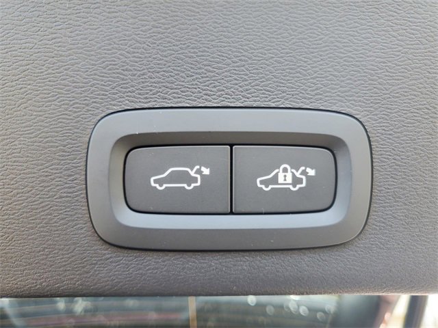 New 2026 Volvo XC40 B5 Core w/ Climate Package image 34