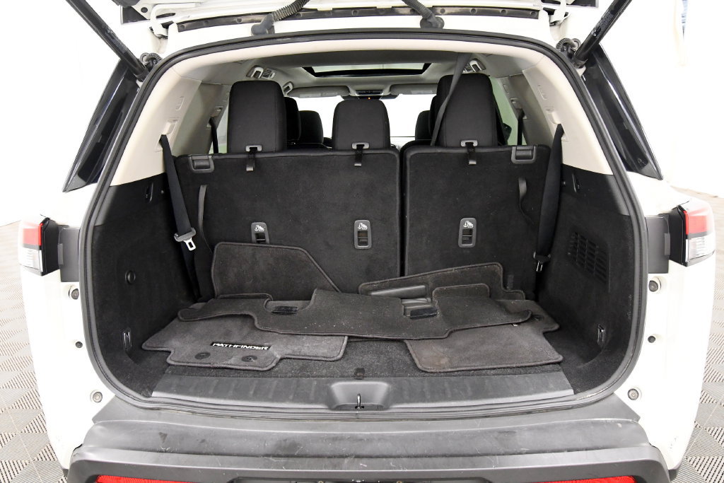 Used 2022 Nissan Pathfinder SV w/ SV Premium Package AWD/4WD image 7