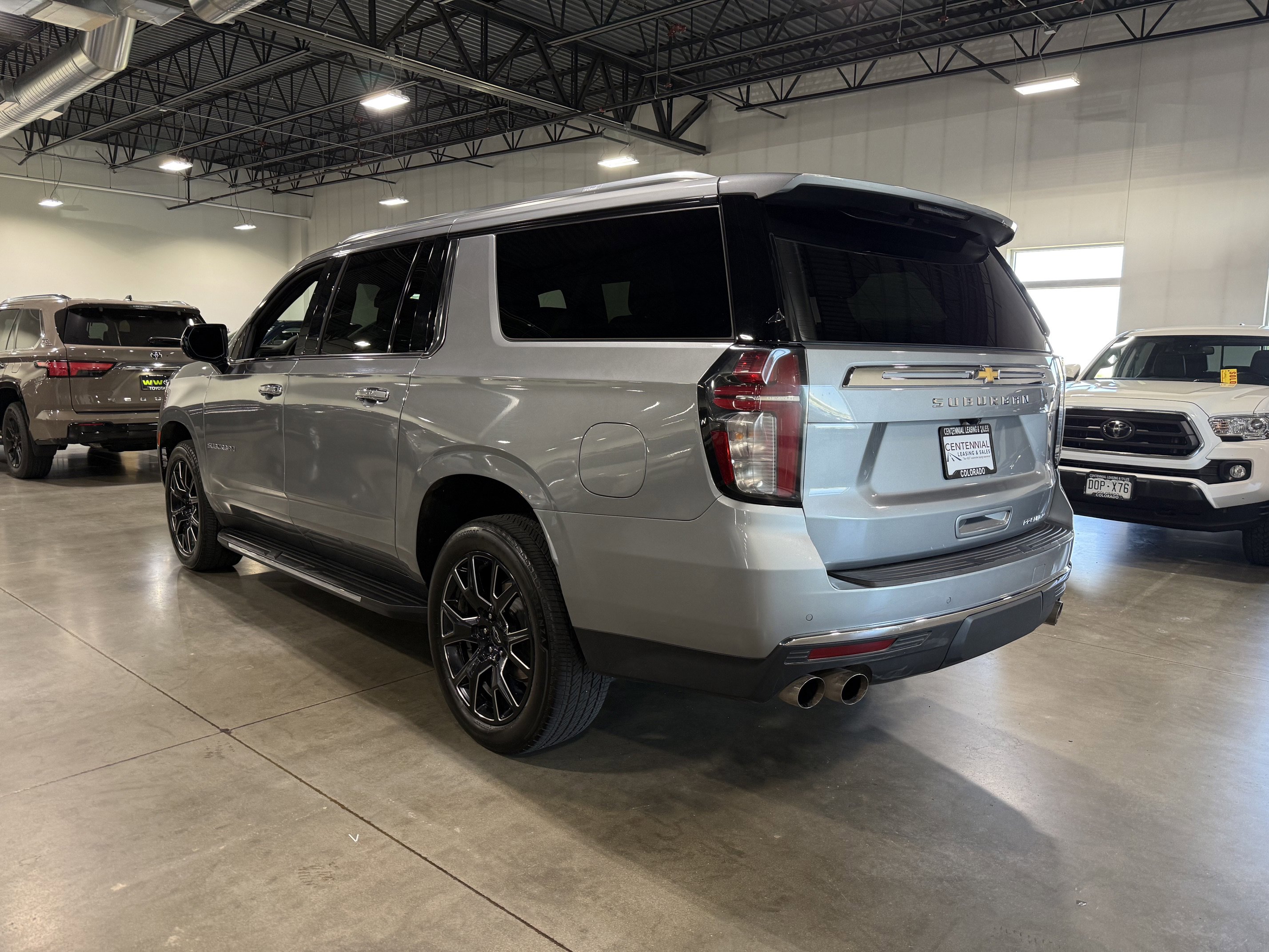 Used 2023 Chevrolet Suburban Premier AWD/4WD image 5