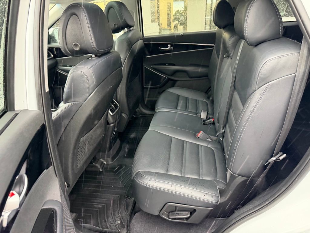 Used 2016 Kia Sorento SX image 15
