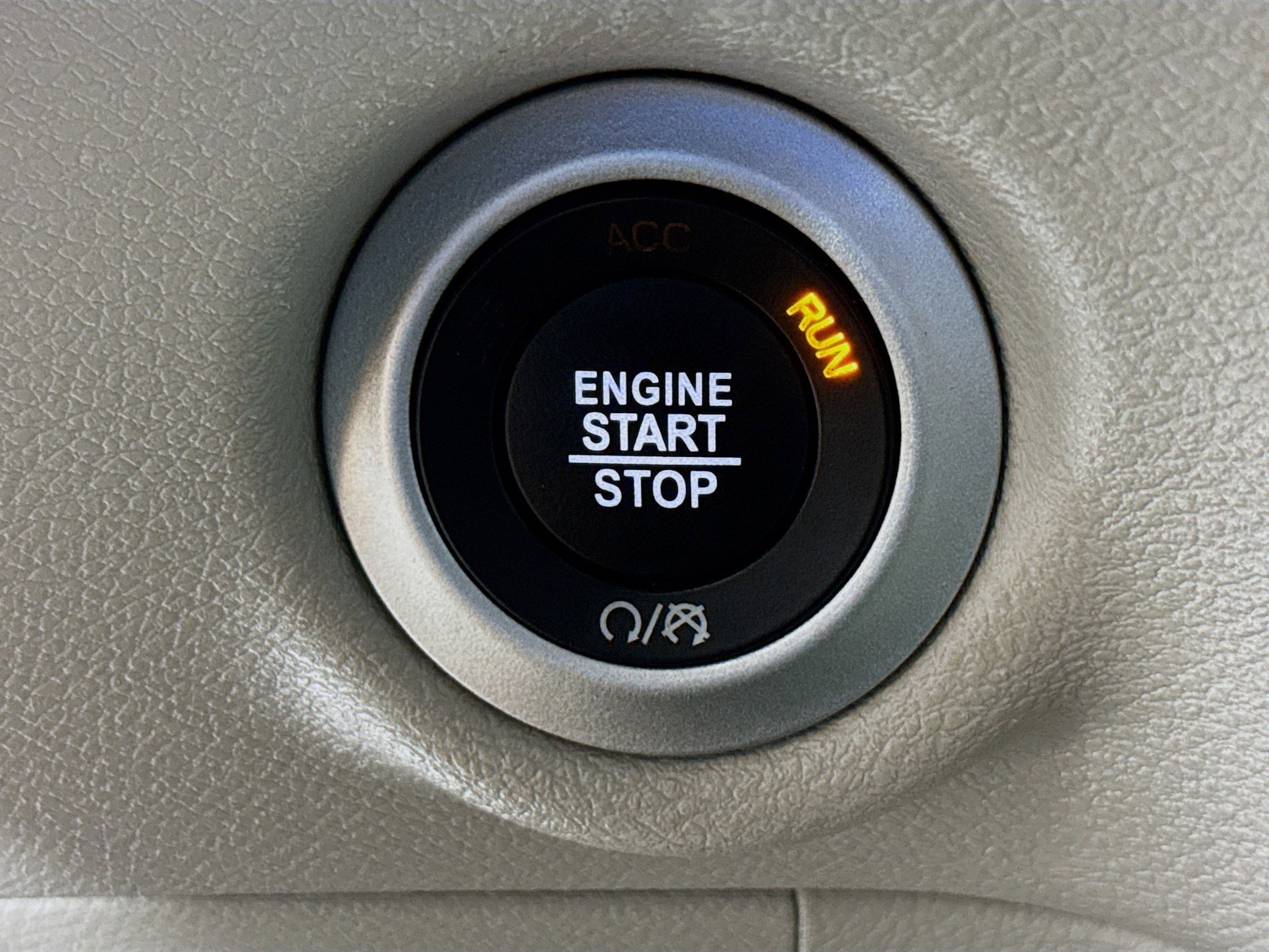 Used 2024 Chrysler Pacifica Touring-L FWD image 21