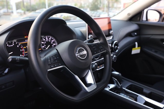 New 2025 Nissan Sentra SV w/ Lighting Package image 14