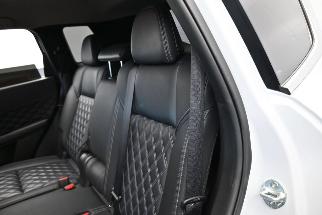 Used 2024 Mitsubishi Outlander SEL FWD image 30