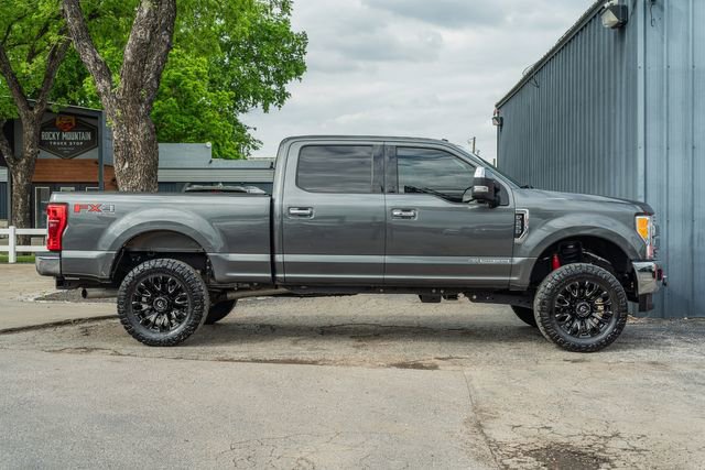 Used 2017 Ford F250 Lariat w/ Lariat Ultimate Package AWD/4WD image 7