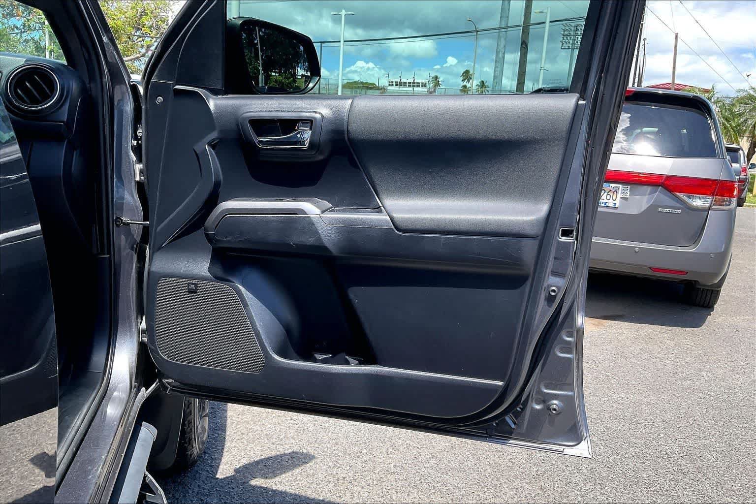Used 2020 Toyota Tacoma TRD Pro AWD/4WD image 28