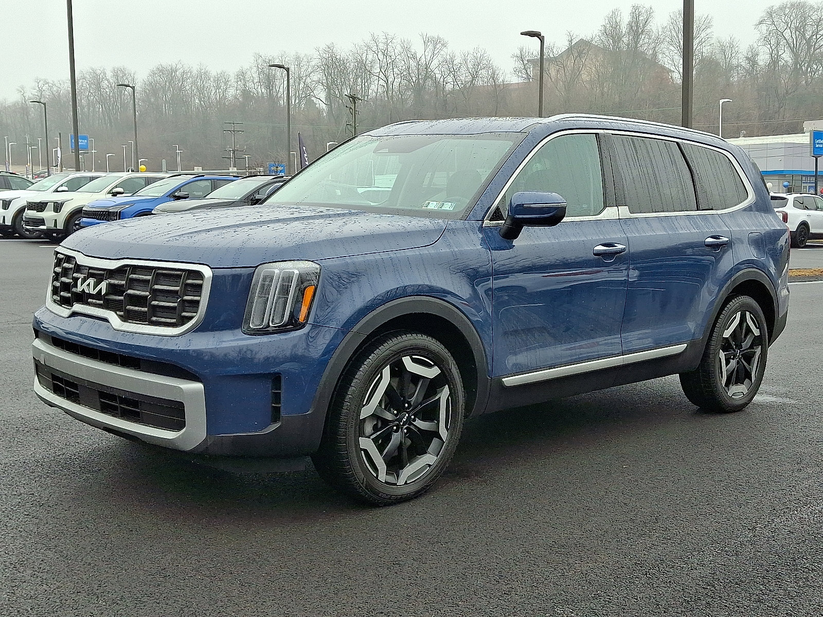 Used 2023 Kia Telluride S w/ S Sunroof Package AWD/4WD image 3