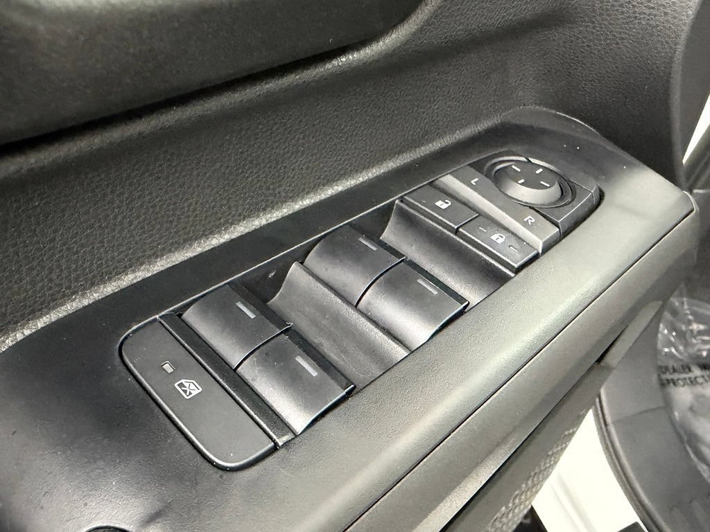 Used 2026 Toyota Tacoma SR5 AWD/4WD image 20
