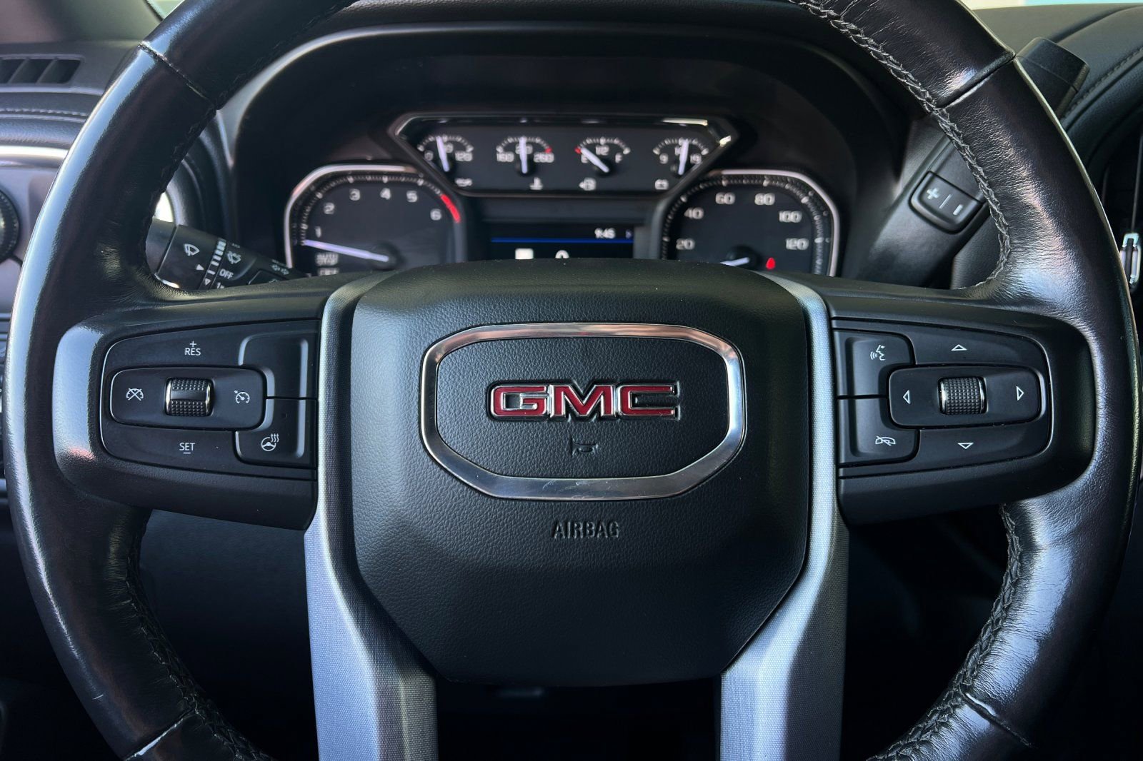 Used 2019 GMC Sierra 1500 SLT w/ SLT Premium Package image 32