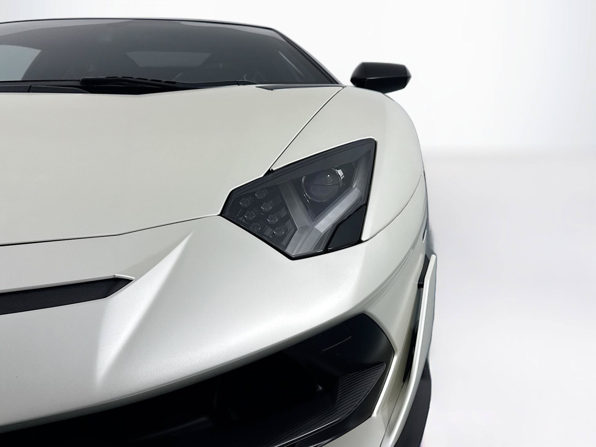 Used 2020 Lamborghini Aventador SVJ AWD/4WD image 70