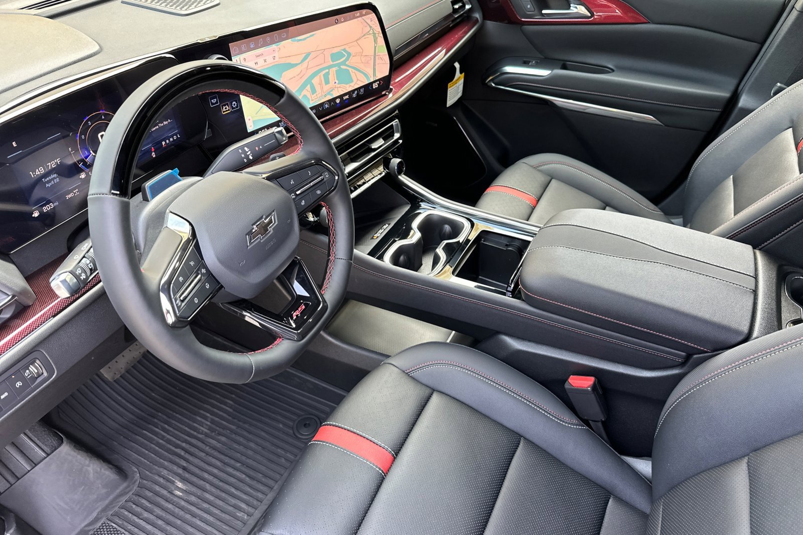 New 2025 Chevrolet Traverse RS w/ LPO, Floor Liner Package image 8