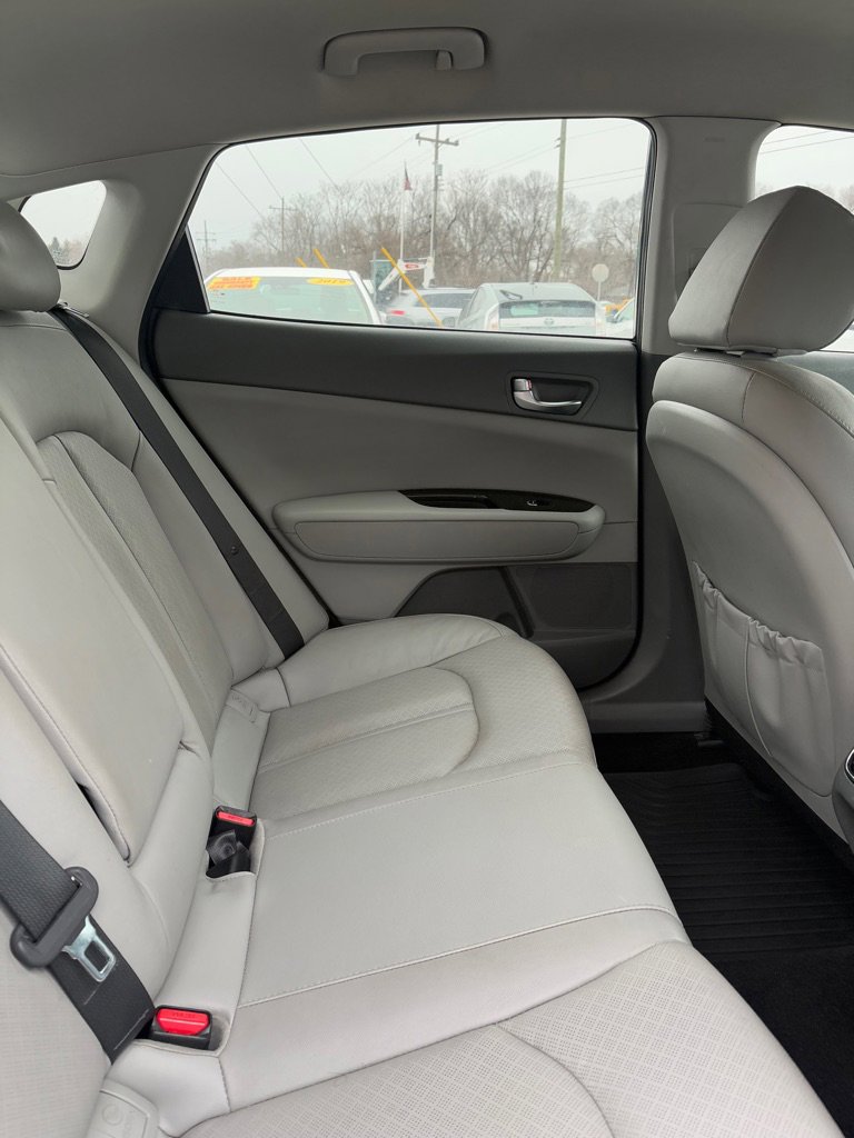 Used 2017 Kia Optima EX image 12