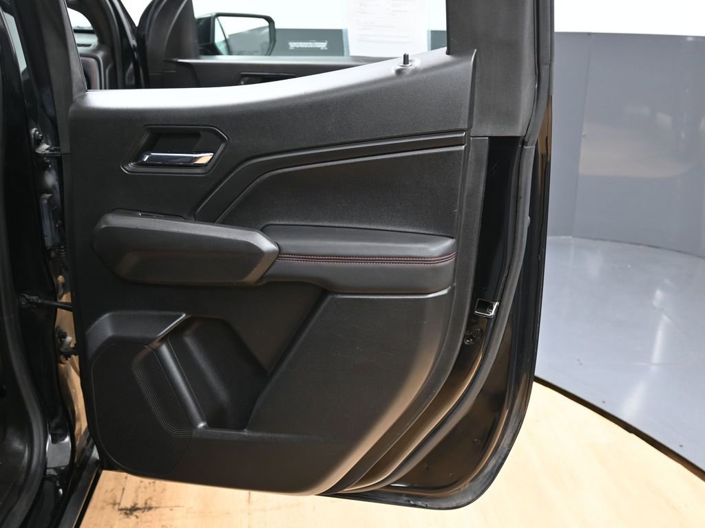 Used 2023 Chevrolet Colorado Z71 w/ Z71 Convenience Package 2 AWD/4WD image 38