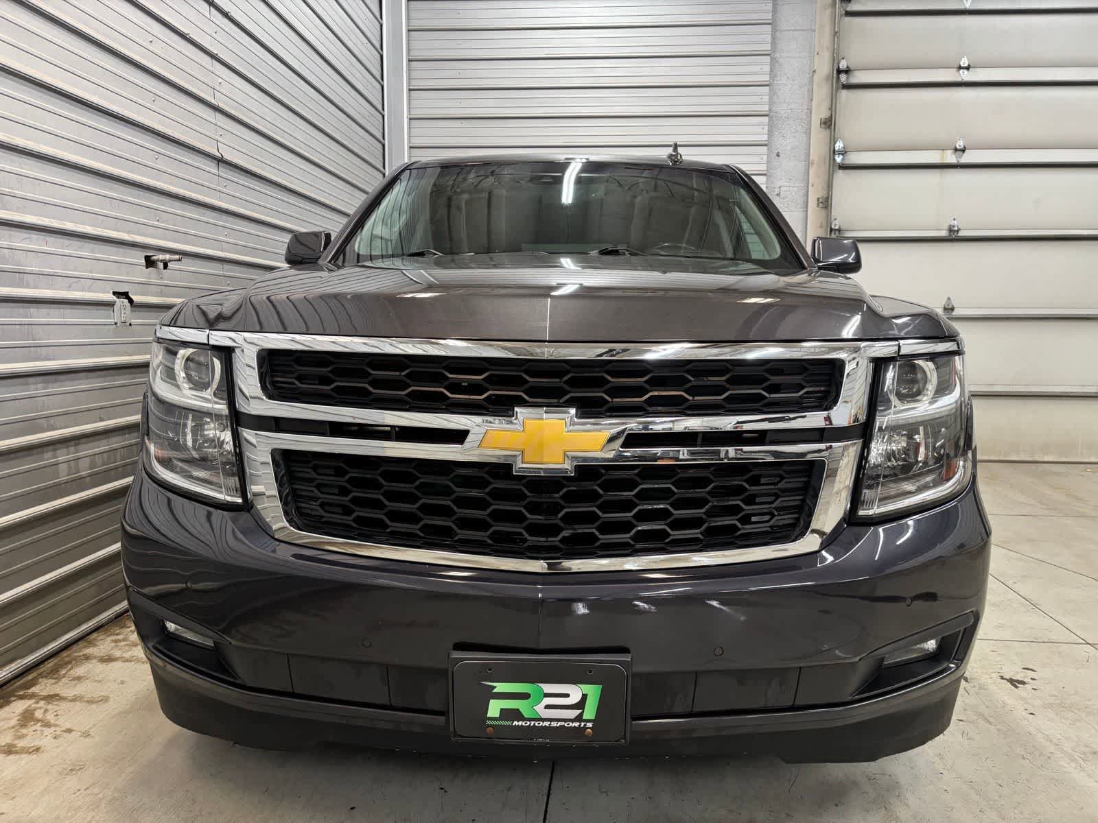 Used 2018 Chevrolet Tahoe LT w/ Luxury Package AWD/4WD image 2