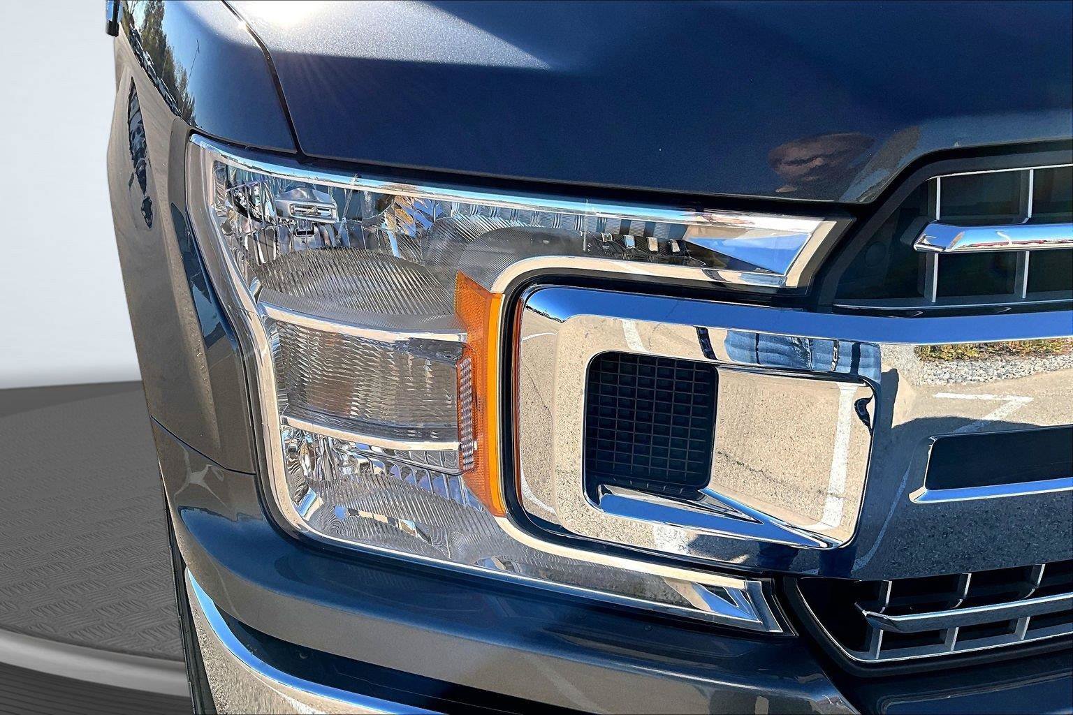 Used 2018 Ford F150 XLT w/ Equipment Group 302A Luxury AWD/4WD image 30