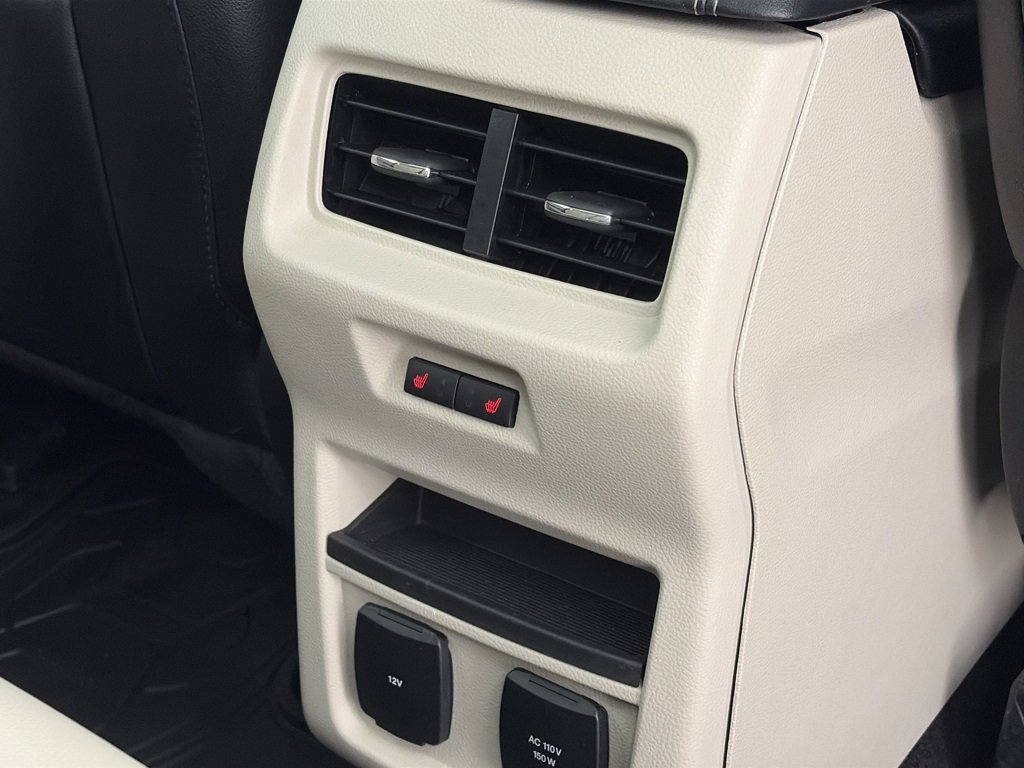 Used 2016 Ford Edge Titanium w/ Equipment Group 302A image 30