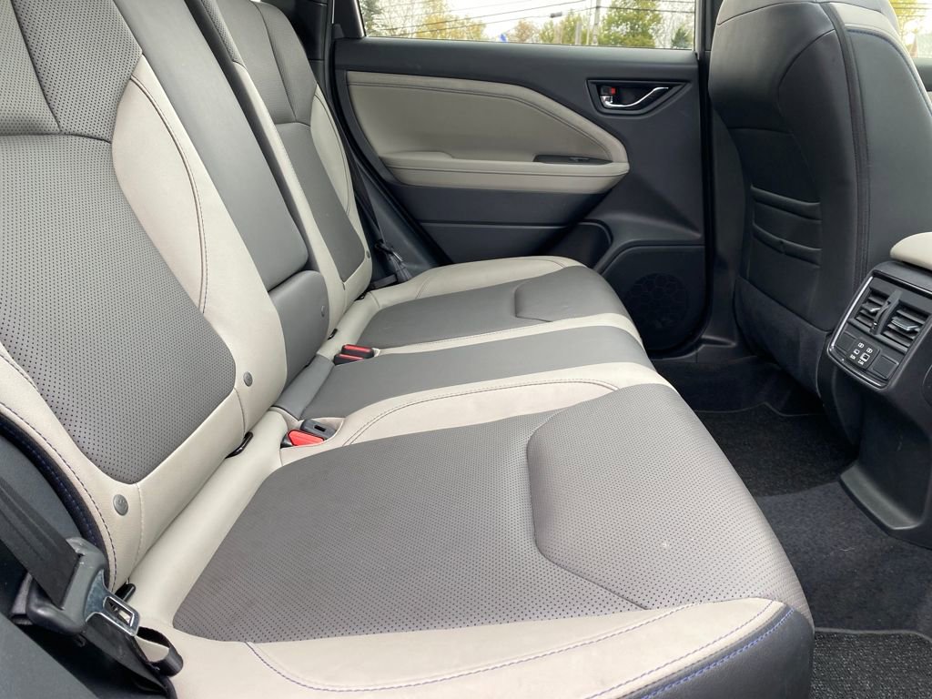 Certified 2025 Subaru Forester Limited image 35