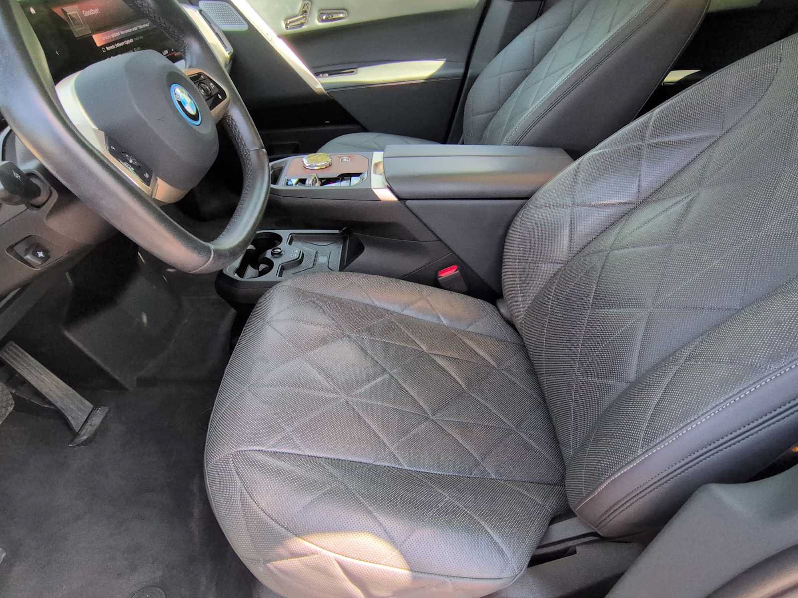 Used 2023 BMW iX M60 AWD/4WD image 15