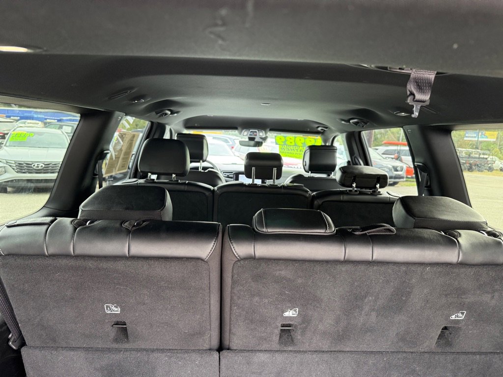 Used 2024 Jeep Wagoneer L Series II w/ Flexible Seating Group image 13