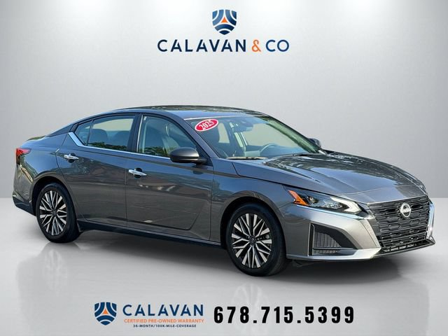 Used 2025 Nissan Altima 2.5 SV FWD image 1